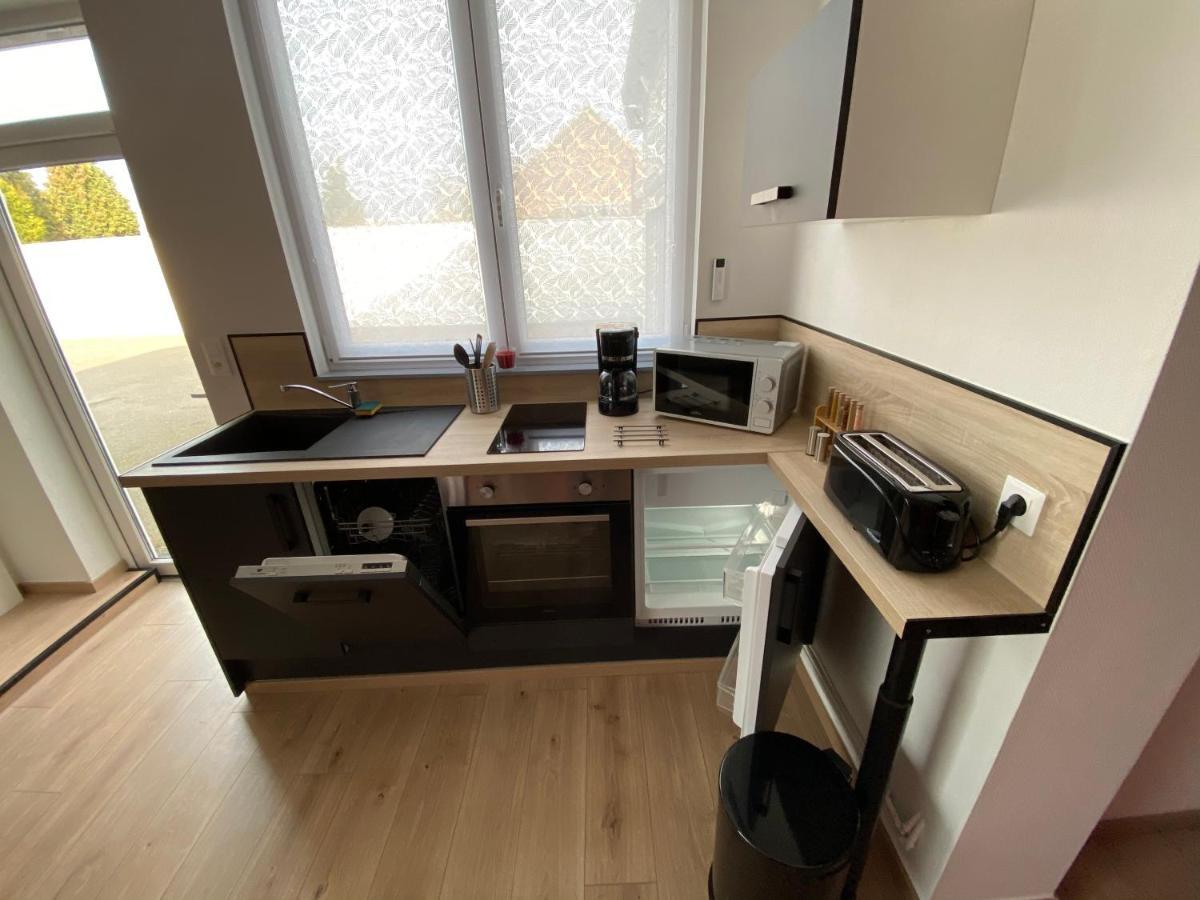 Logements Equipes A Onnaing Avec Espace Balneo En Option Proche Toyota, Autoroute Et Valenciennes ภายนอก รูปภาพ