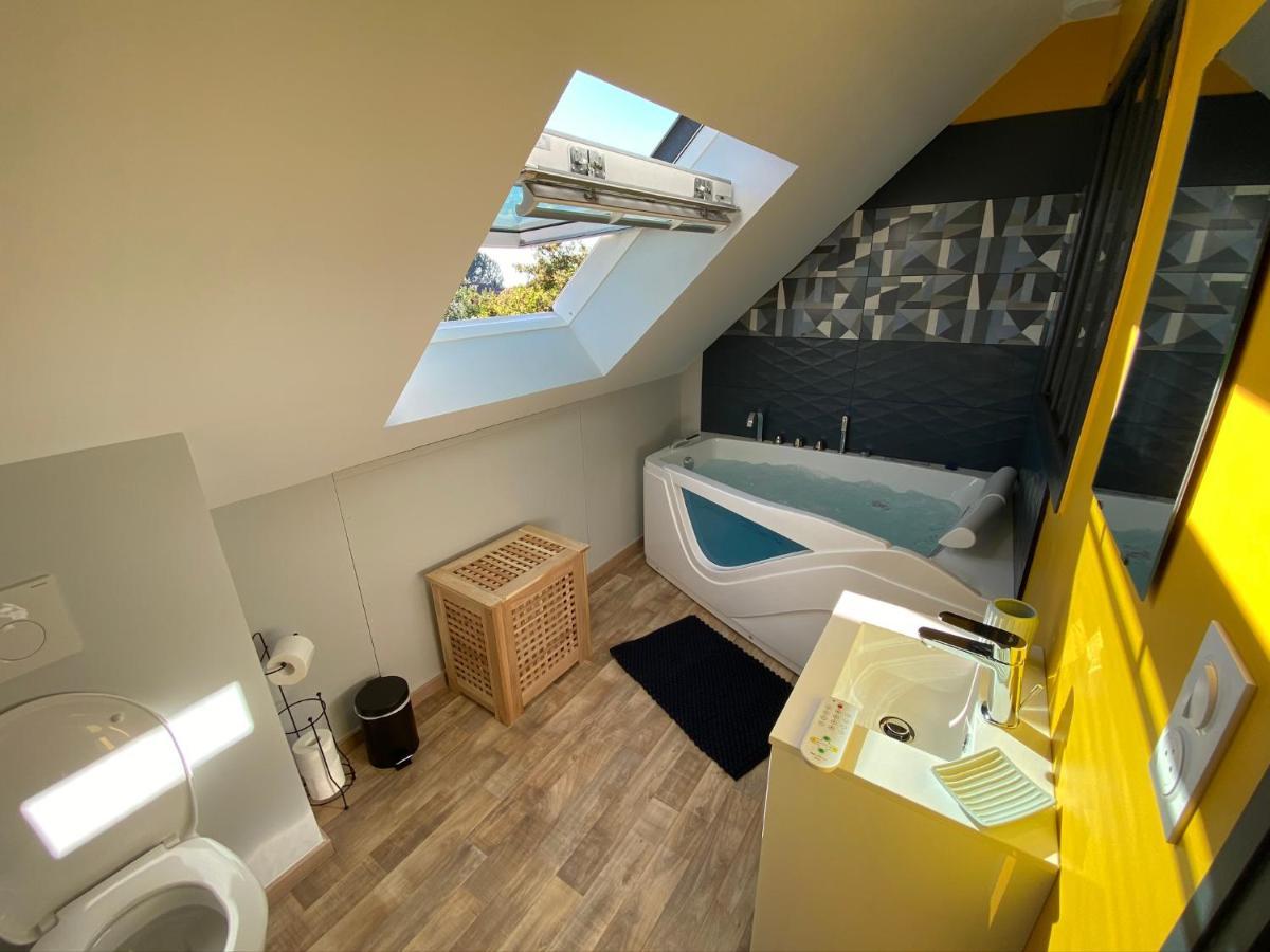 Logements Equipes A Onnaing Avec Espace Balneo En Option Proche Toyota, Autoroute Et Valenciennes ภายนอก รูปภาพ