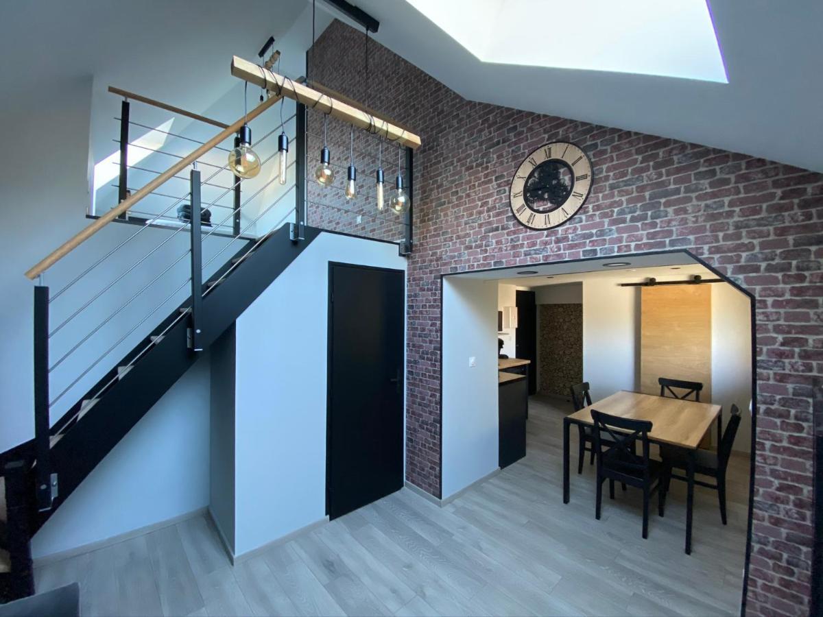 Logements Equipes A Onnaing Avec Espace Balneo En Option Proche Toyota, Autoroute Et Valenciennes ภายนอก รูปภาพ