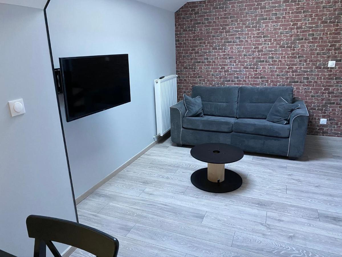 Logements Equipes A Onnaing Avec Espace Balneo En Option Proche Toyota, Autoroute Et Valenciennes ภายนอก รูปภาพ