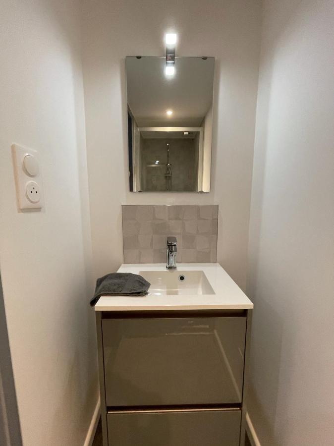 Logements Equipes A Onnaing Avec Espace Balneo En Option Proche Toyota, Autoroute Et Valenciennes ภายนอก รูปภาพ